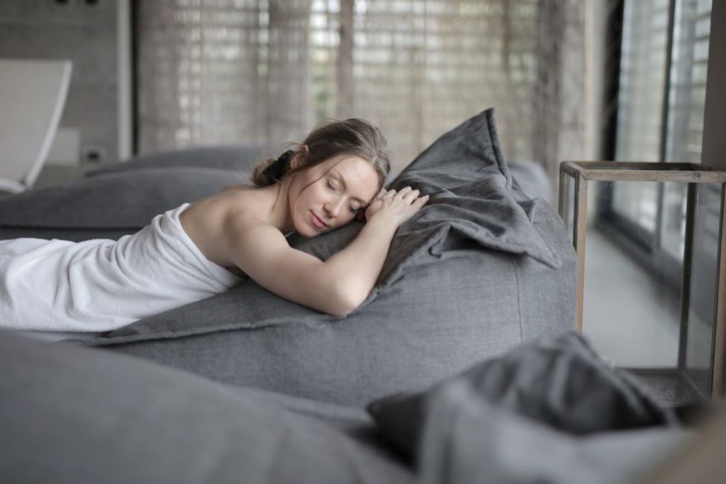 rest after bath for self-care